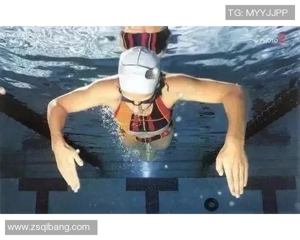 蛙泳对身体健康的多重益处及其科学原理解析 蛙泳对身体健康的多重益处及其科学原理解析